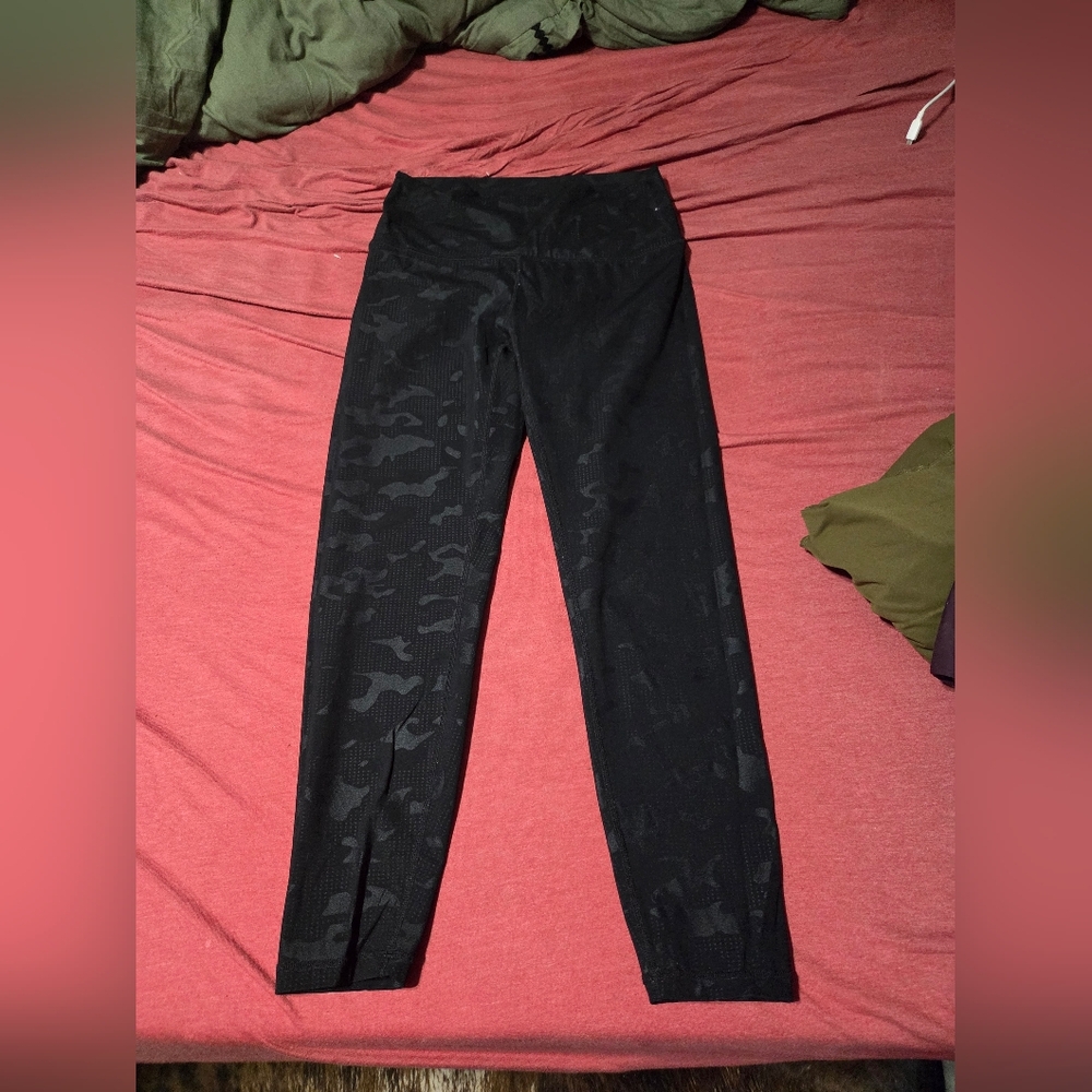 Zyia Black Camouflage Leggings